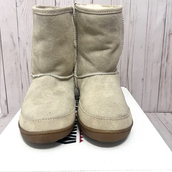 Minnetonka Suede Sheepskin Fur Lined Boots Size 10 Color Sand - Picture 1 of 10